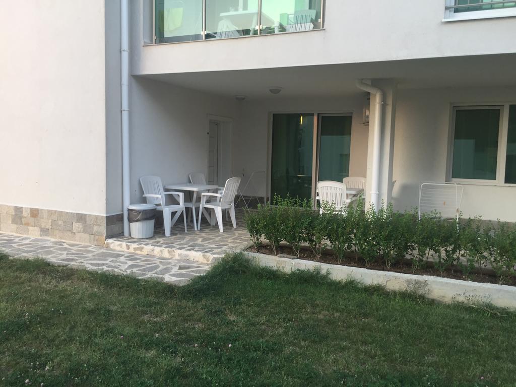 Sea Life Apartments Sinemorets Exterior photo