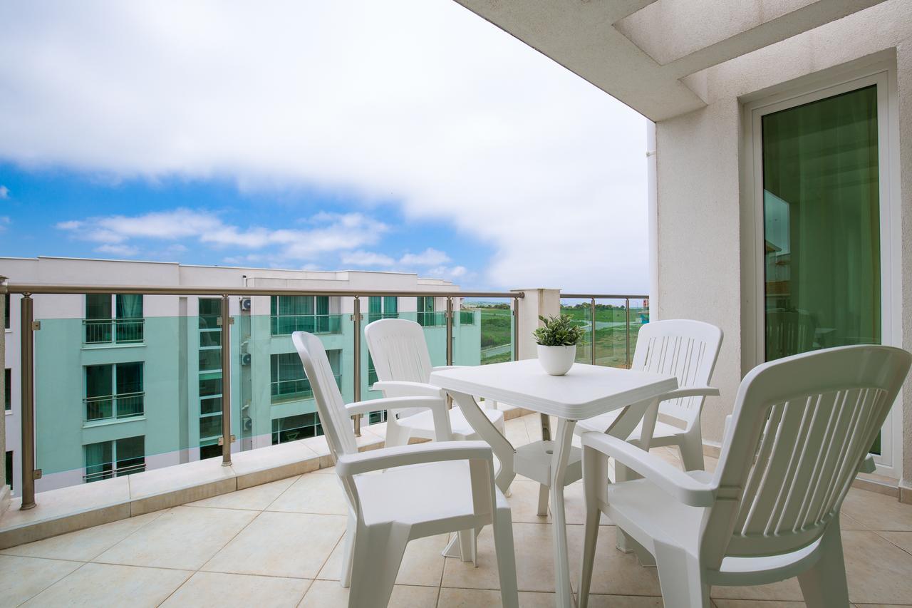 Sea Life Apartments Sinemorets Exterior photo